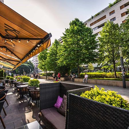Ferienwohnung Corvin Promenade Crystal Budapest Exterior foto