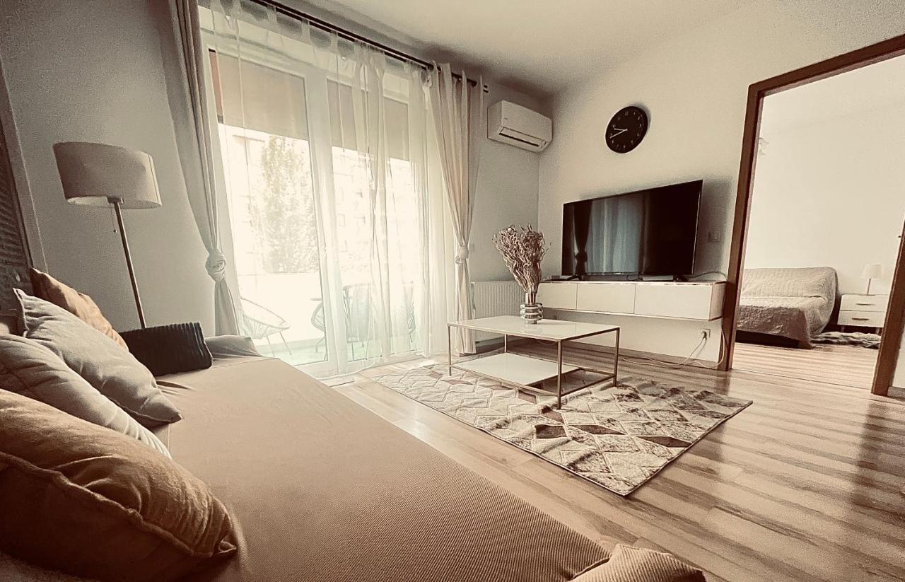 Ferienwohnung Corvin Promenade Crystal Budapest Exterior foto
